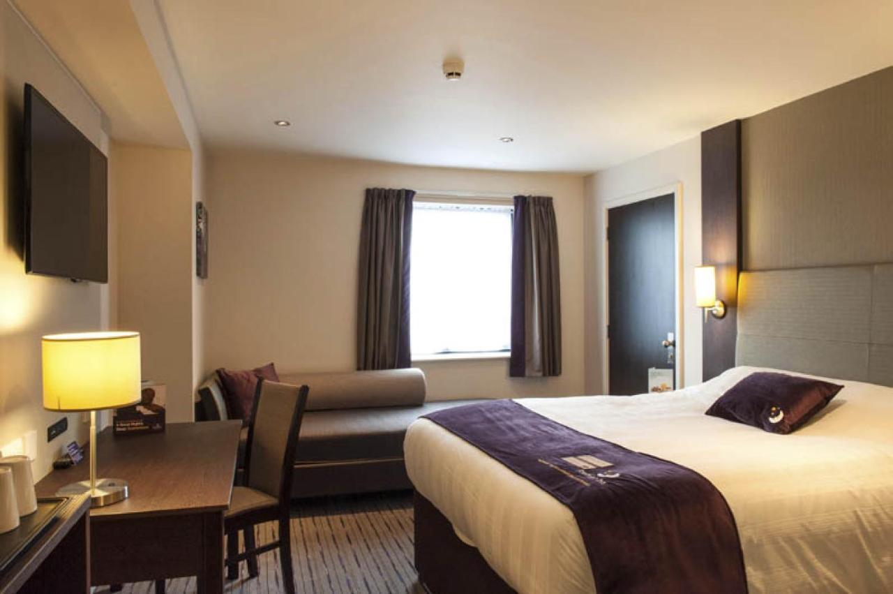 Premier Inn Guildford North - A3 外观 照片